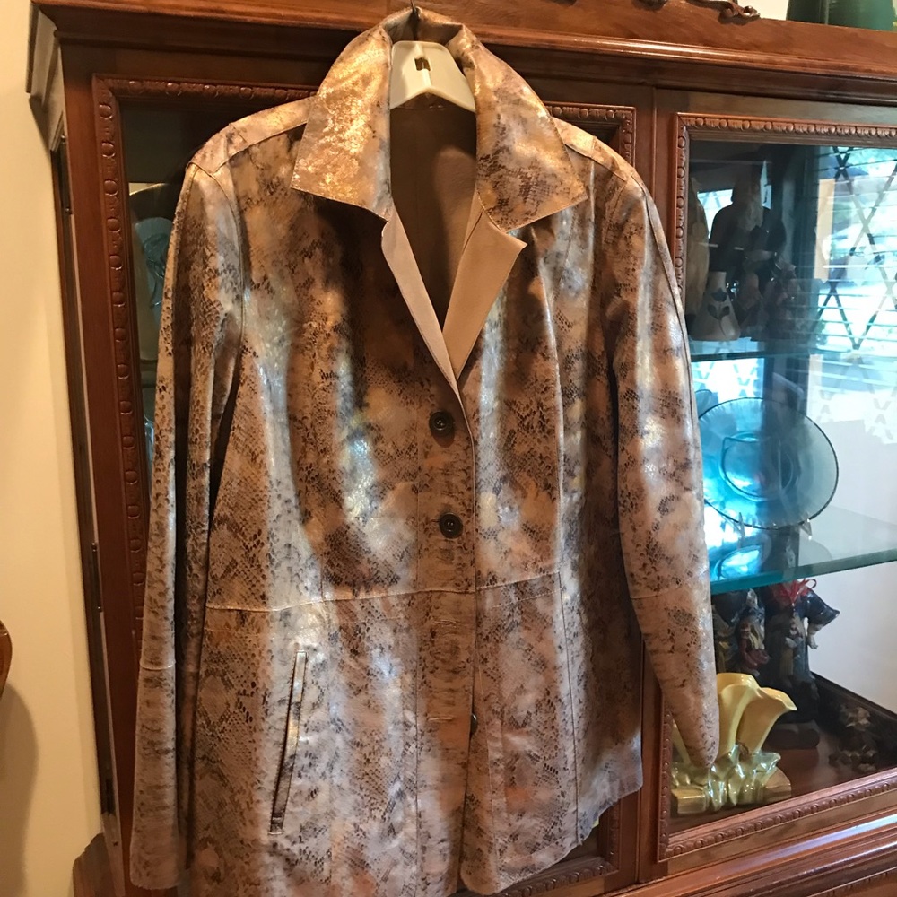 CHICOS NWOT REVERSIBLE LEATHER AND SUEDE JACKET L